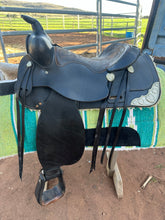 Load image into Gallery viewer, 14.5-15” cowling western saddle