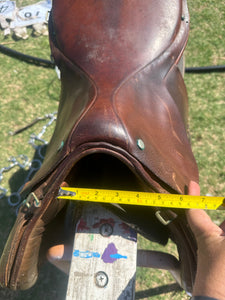 17” jump saddle